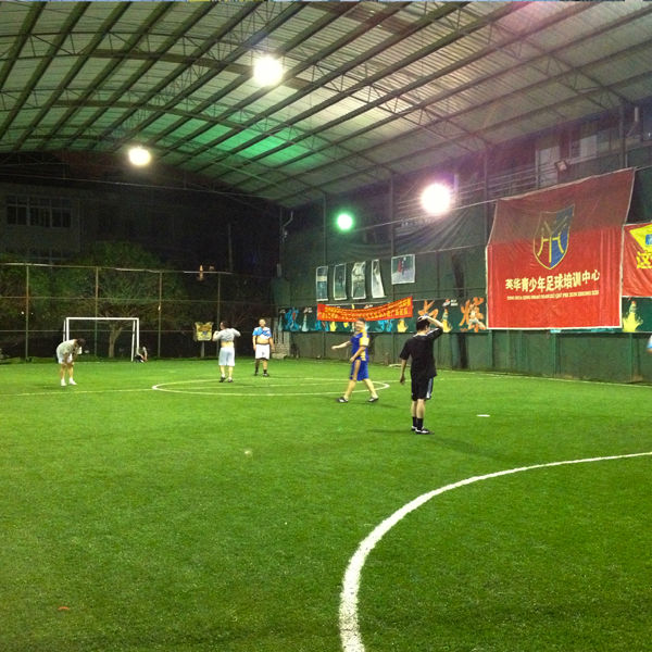 outdoor badminton court surface