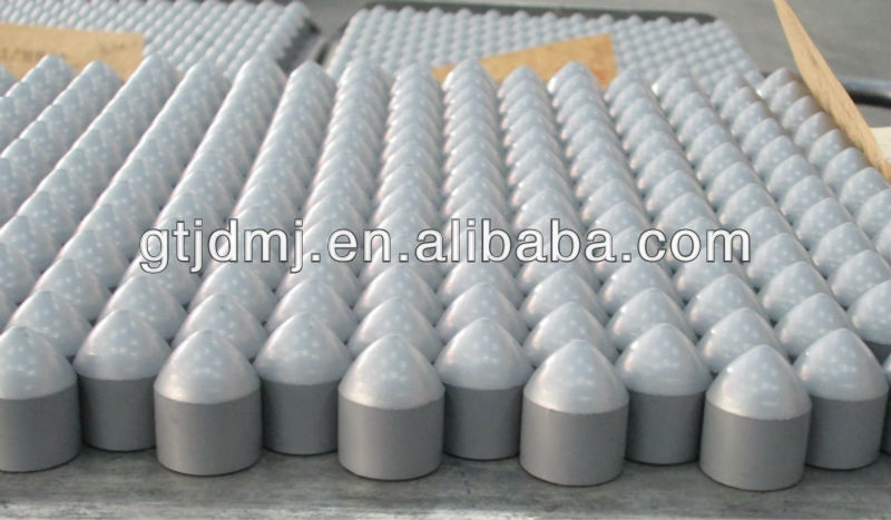 tungsten carbide anvil with multi-faceted angles for pressuring diamond