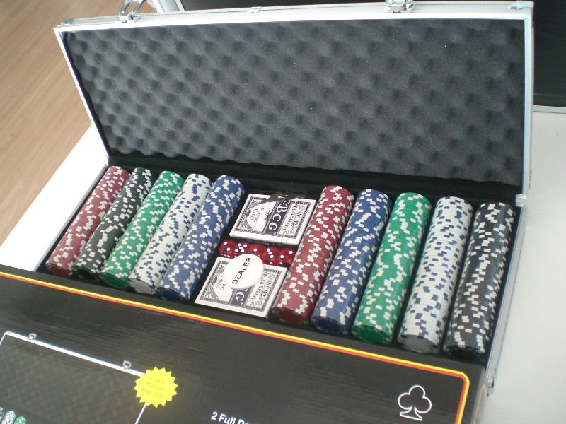 Buy cheap poker chips india