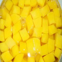 canned yellow peach in light syrup