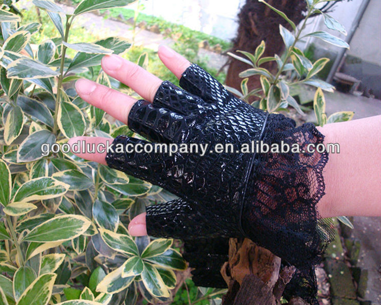 Ladies fashion half finger snake leather gloves with lace cuff,custom made