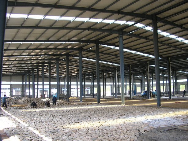Highly secure and reliable steel structure building