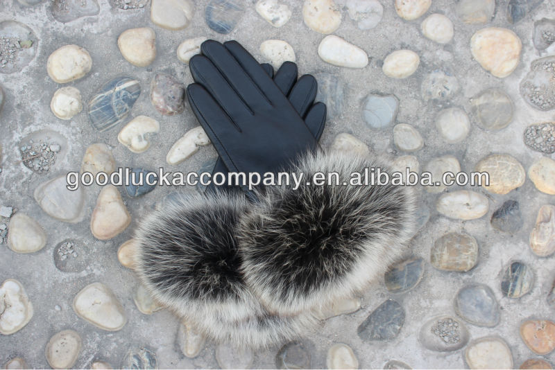 Ladies winter leather gloves with genuine fox fur trimed