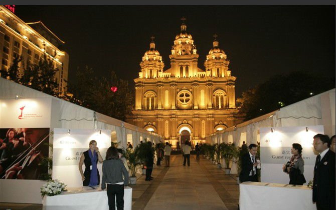 Marquee Party Tent Met Harde Vloer En Voeringguangzhou Marquee Party Tent Met Harde Vloer En Voeringguangzhou