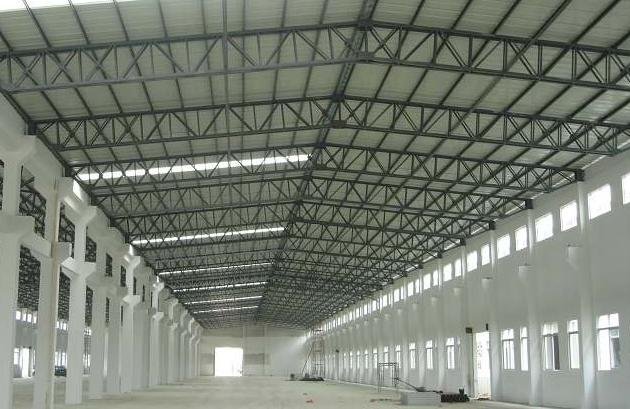 Modular, durable prefabricated metal warehouse and workshop