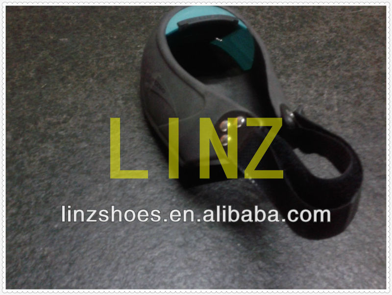 The New Design of Shoe Rubber Covers with Aluminum toe cap