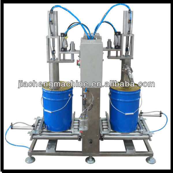 China Automatic 5 Gallon Lubricant Oil Liquid Drum Filling Machine