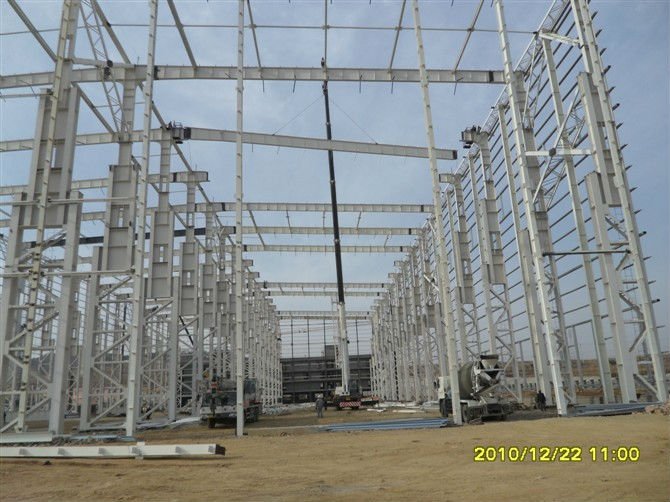 BS,AISI Standard and Q345B Grade steel structure warehouse