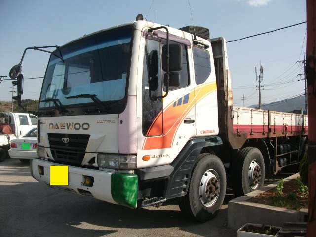 Daewoo cargo truck