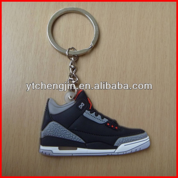 {2keyword} porte cle chaussure new balance