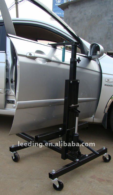 Car Door Installer Of Auto Body Repair - Buy Car Door Installer,Door