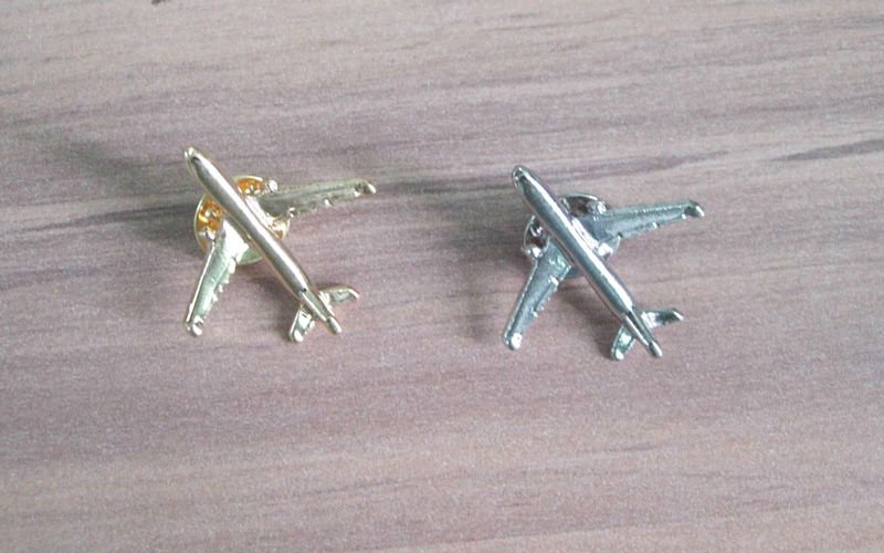 Gold Airplane Lapel Pins/metal Aircraft Lapel Badges - Buy Airplane ...