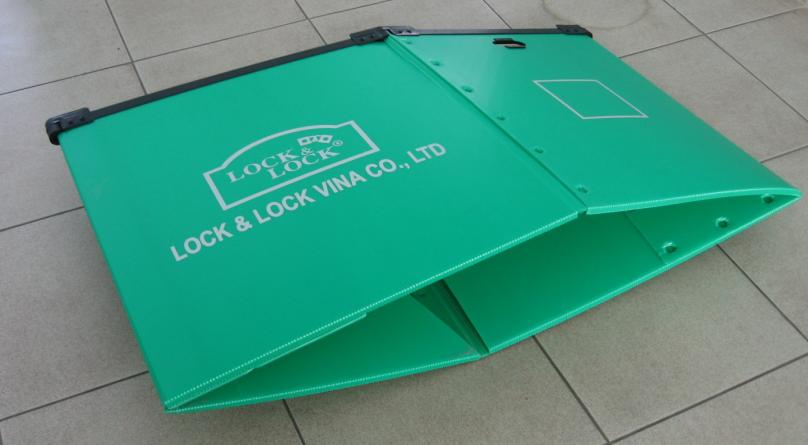 folding plastic box