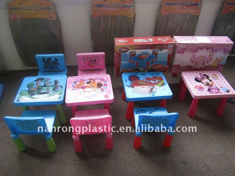 2013 New Style Wholesale High Quality Plastic Children Table And