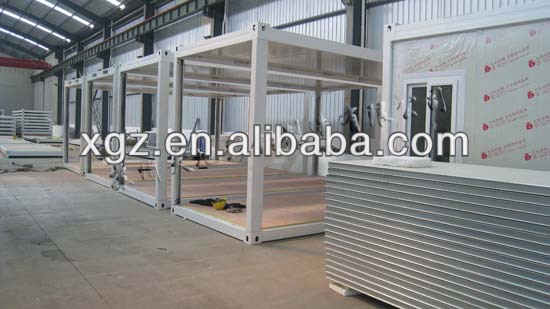Low cost sandwich panel container house for living